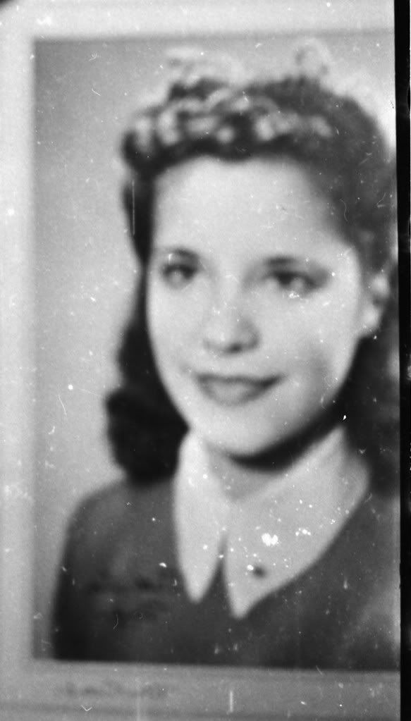 photo Amelia-School-Girl-1940.jpg - Amelia-School-Girl-1940