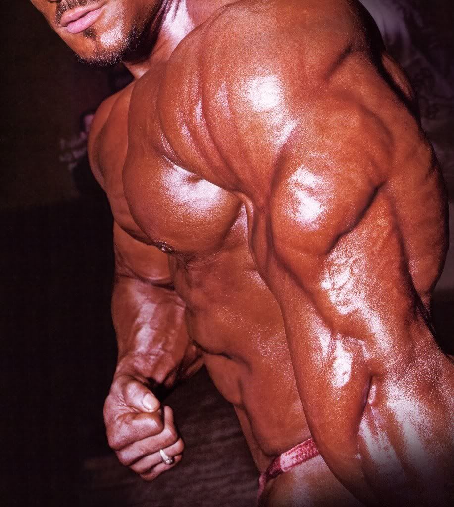 Dorian in a best tricep thread