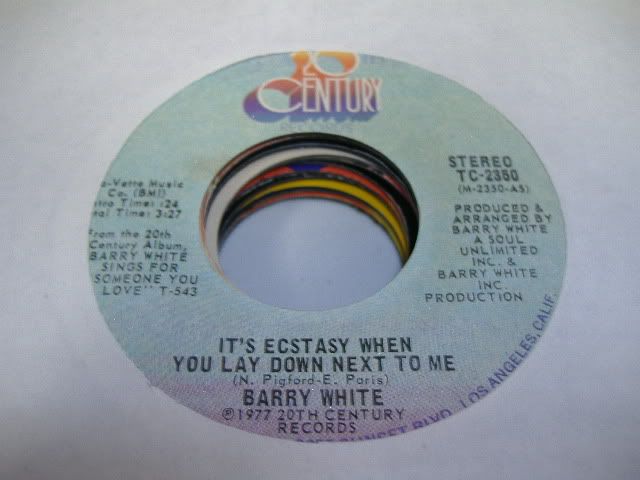BARRY WHITE - It's Ecstasy When You Lay Down Next To Me (i Never Thought I'd Fall In Love With You)