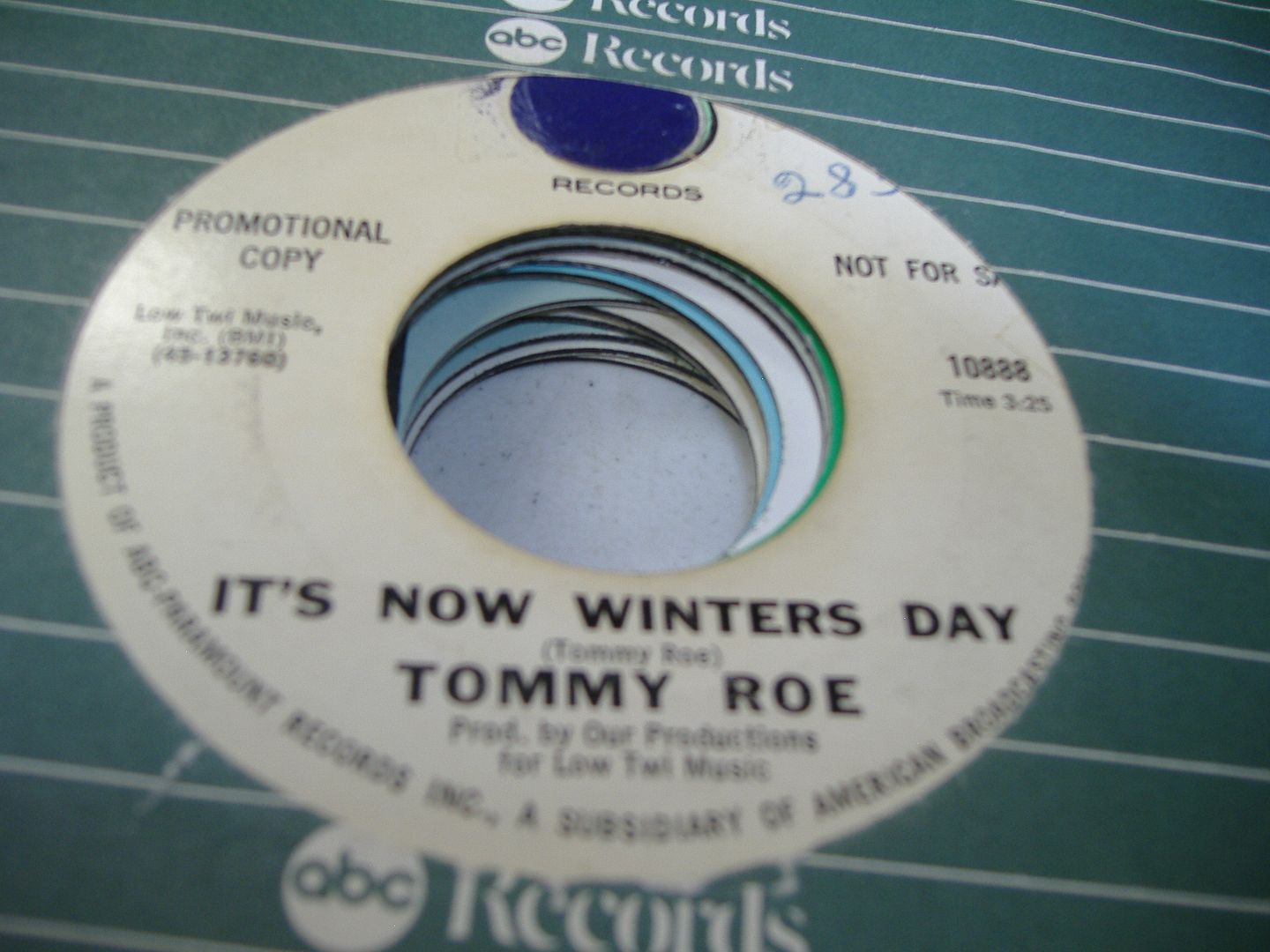TOMMY ROE - It's Now Winters Day (kick Me Charlie)