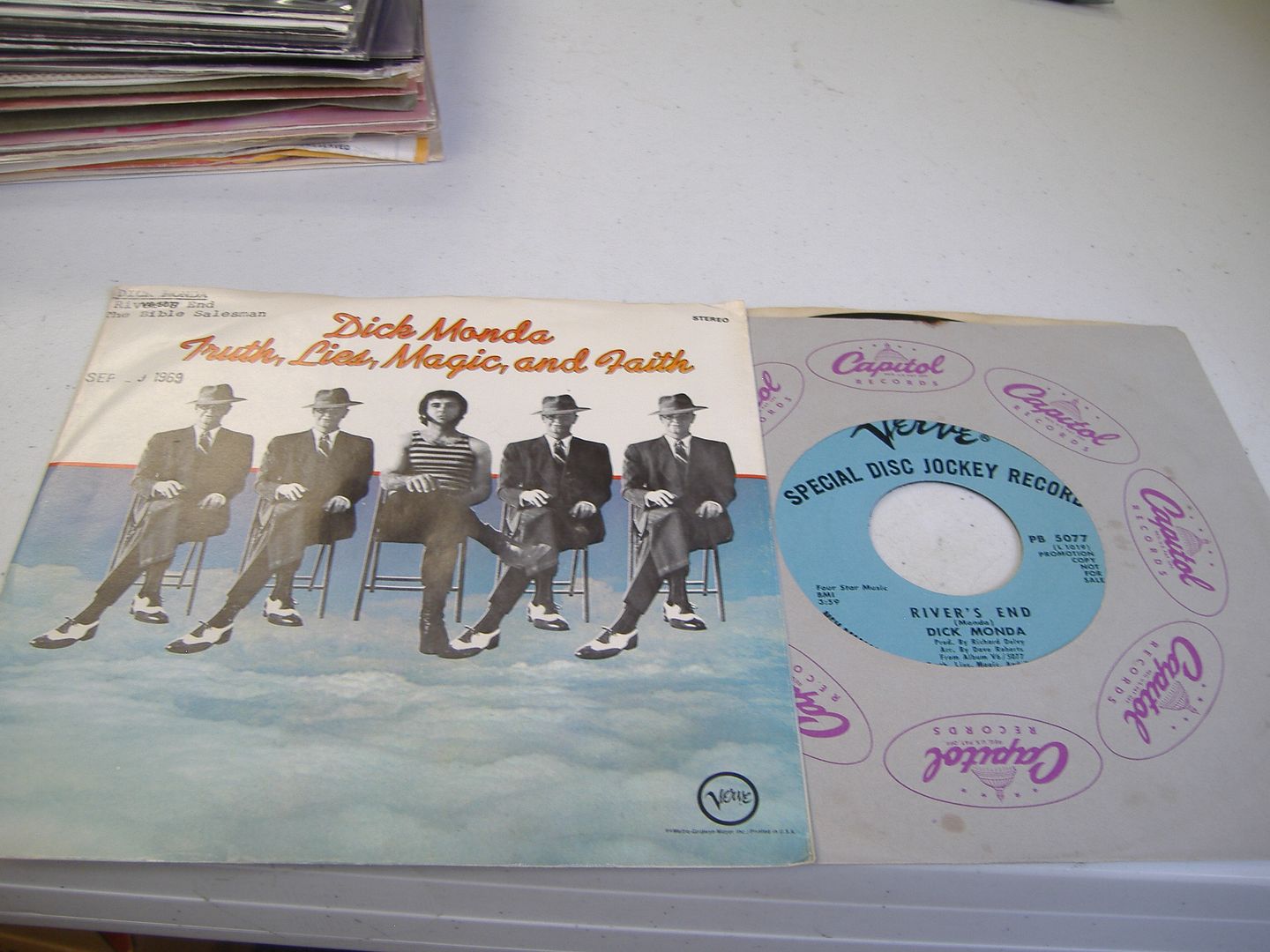 DICK MONDA - River's End (the Bible Salesman)