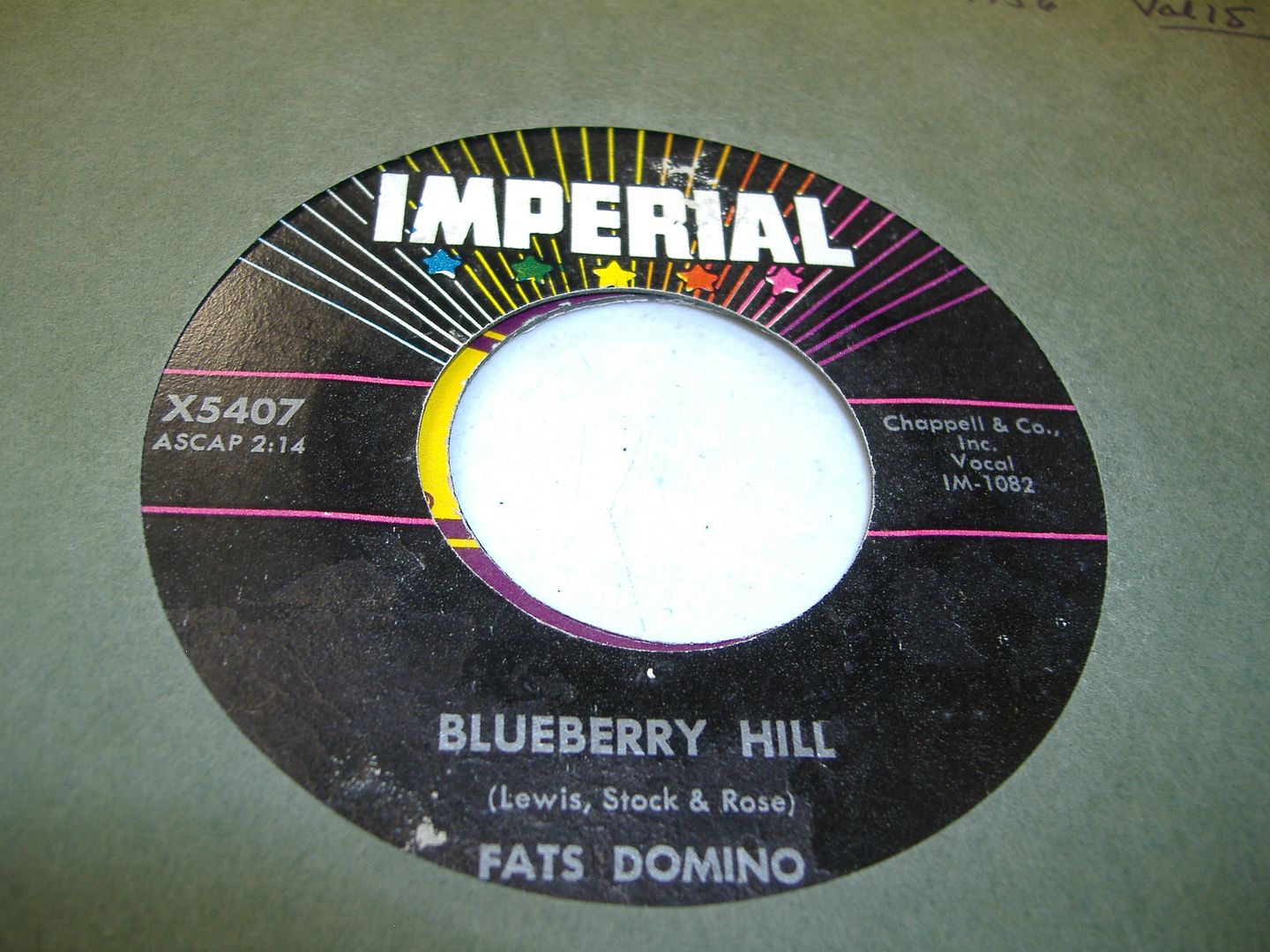 Blueberry Hill (honey Chile) - FATS DOMINO