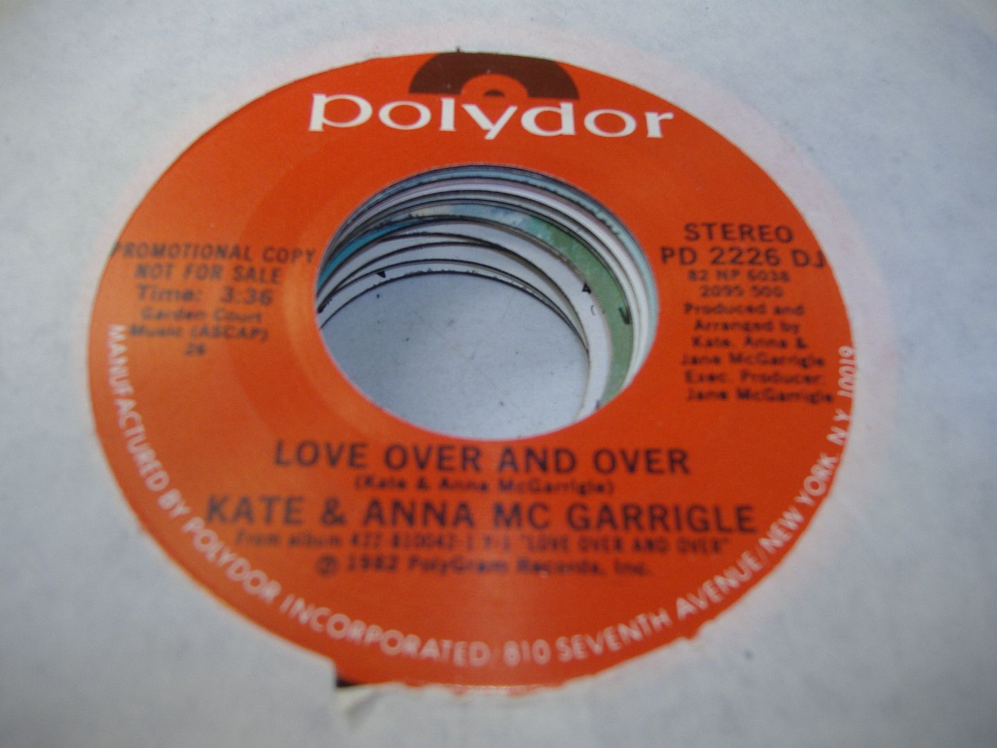 KATE & ANNA MC GARRIGLE - Love Over And Over (same)