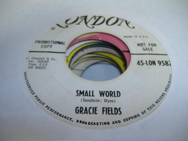 GRACIE FIELDS - Small Worlds