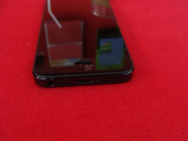 Iphone 5 16G màu Đen máy đẹp , zin 100%, Giá tốt bán nhanh cho aCE nào cần !! - 1