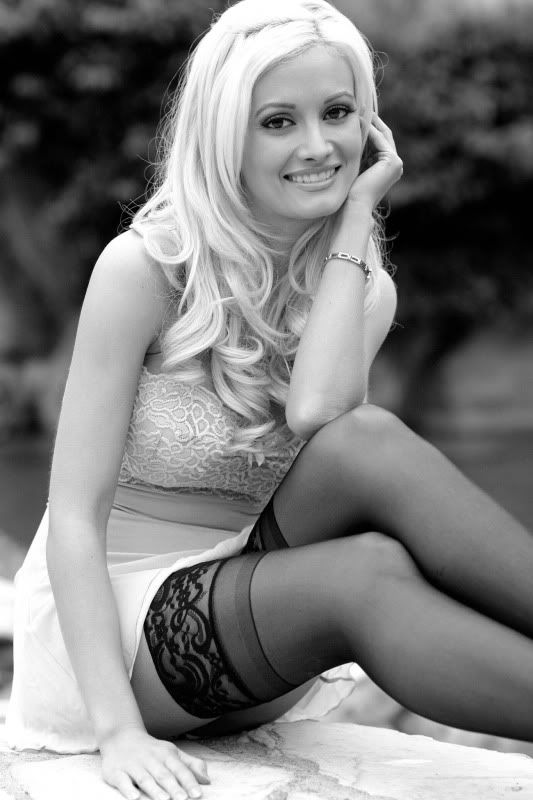 holly_madison_black_white_3_big.jpg picture by aggies048