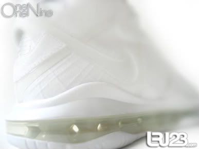 Nike-Air-Max-Lebron-VIII-Sample--1.jpg picture by aggies048