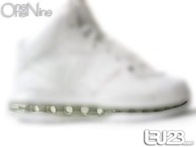Nike-Air-Max-Lebron-VIII-Sample--2.jpg picture by aggies048