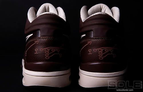 ea-sports-madden-11-nike-air-trainer-1-2-04.jpg