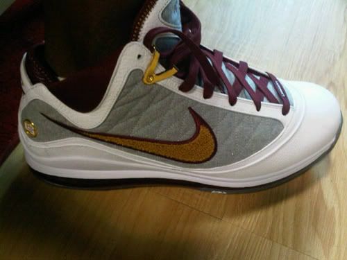 nike-air-max-lebron-7-mvp.jpg