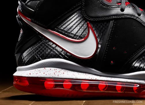 nike-air-max-lebron-viii-01.jpg picture by aggies048