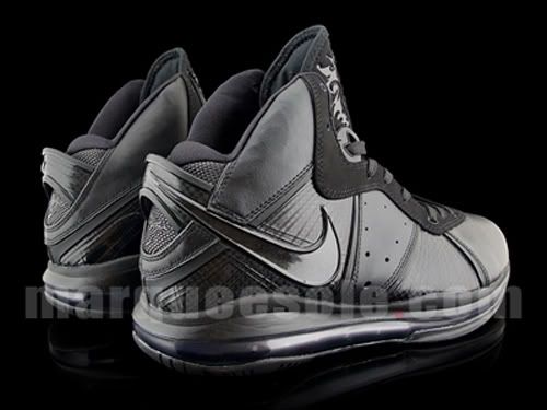 nike-air-max-lebron-viii-8-black-02.jpg