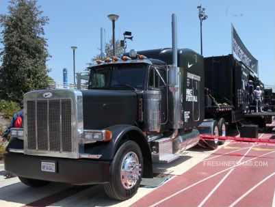 nike-football-transformer-mobile-12.jpg picture by aggies048