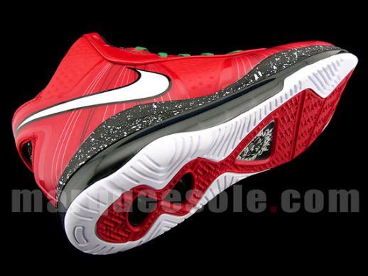 nike-lebron-james-viii-christmas-3.jpg picture by aggies048