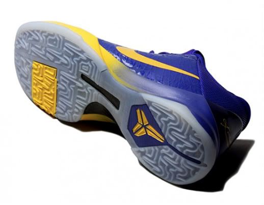 nike-zoom-kobe-v-5-ring-ceremony-03-570x443.jpg picture by aggies048