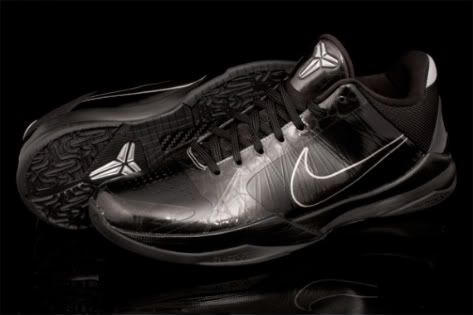 nike-zoom-kobe-v-blackout-5-570x380.jpg picture by aggies048