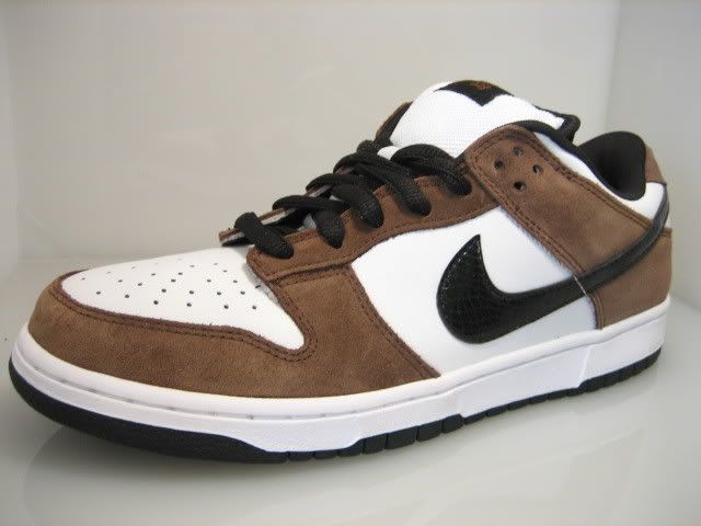 free lunch dunk mid