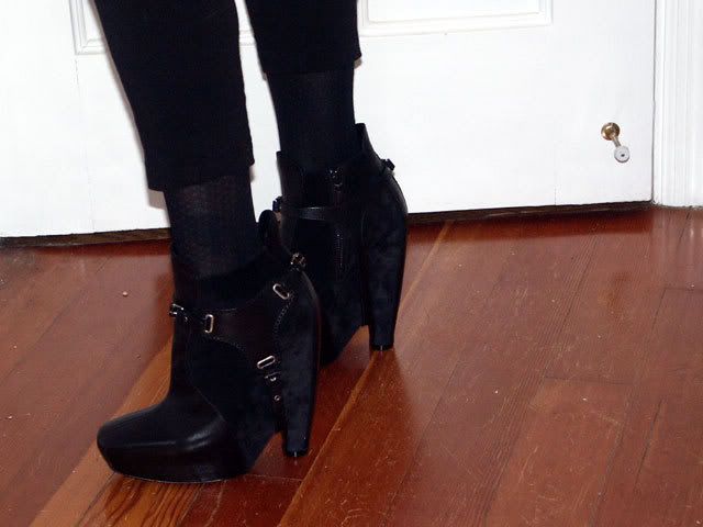 boots_on_close.jpg
