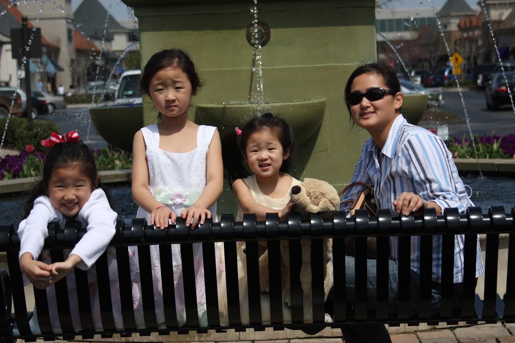 IMAGE: http://i25.photobucket.com/albums/c70/quattroatl/Favorites/2356651808_56c76c1c20_b.jpg