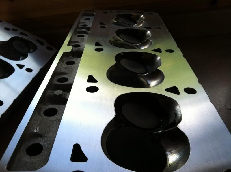 Hand honing/Wet sanding cylinder head surface for MLS gaskets Ford
