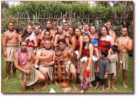 Front Page article announcing Te Wananga Maori o Hawai i as the winners of