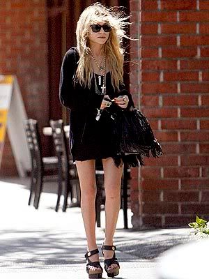 mary kate ashley olsen hairstyles. Mary Kate Olsen Shoes