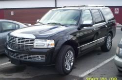 250px-2007_Lincoln_Navigator.jpg