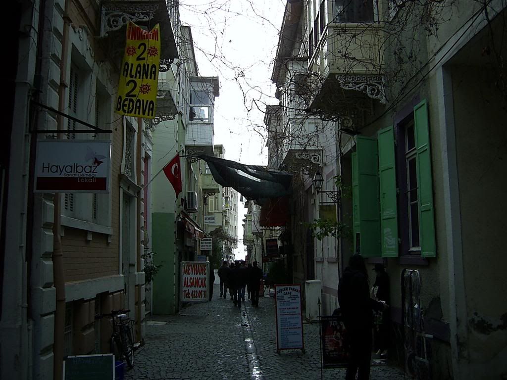 SA400186Large.jpg