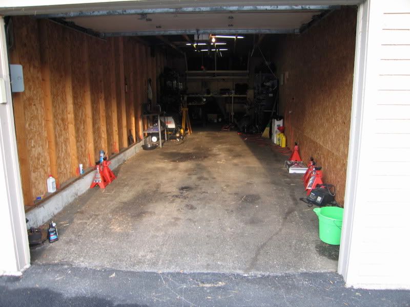 82-242-empty-garage.jpg