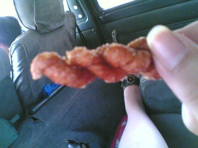 I was eating this on the way to the Airport. Pilipit.