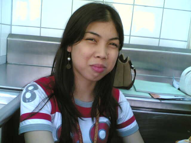 Steph at the Kitchen. (HRM Lab.)