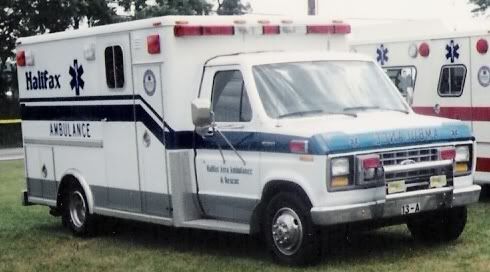 [Image: OldAmbulance13-11992Ford-AEV2.jpg]