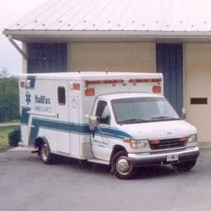 [Image: OldAmbulance13-21994Ford-AEV.jpg]