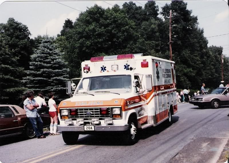 [Image: OldAmbulance20-A.jpg]