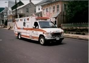 [Image: OldAmbulance22-AFord.jpg]