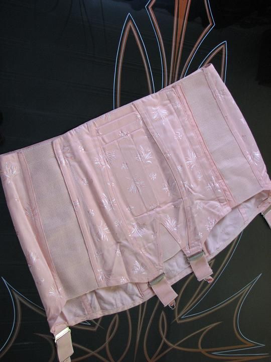 1950�s Vintage Felina Pink Brocade Girdle Bottom with