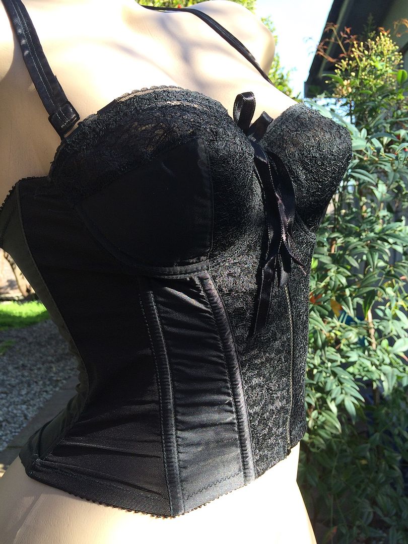 1950 S Vintage Goddess Black Satin And Lace Longline Zip Up Bullet Bra~pin Up Girl Ebay