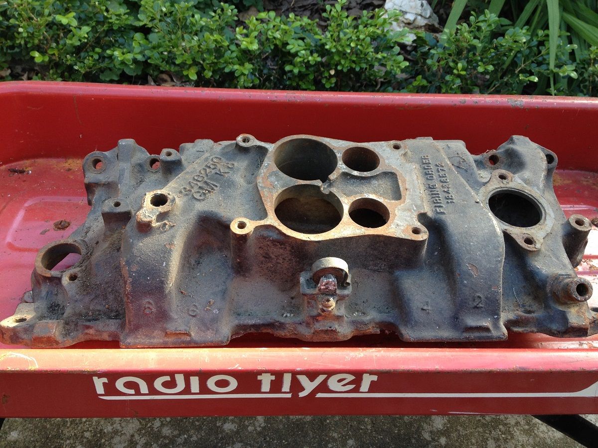 Vintage 19761982 Chevy 4 BBL Small Block Intake Manifold346250305