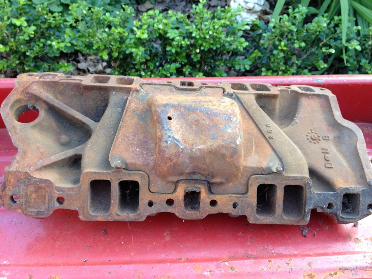 Vintage 19761982 Chevy 4 BBL Small Block Intake Manifold346250305