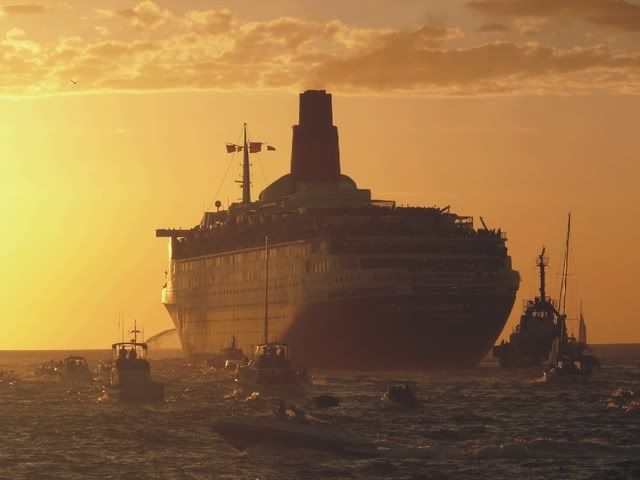 qe2 in fremantle