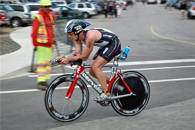http://i25.photobucket.com/albums/c99/ironjohn36/bike2.jpg