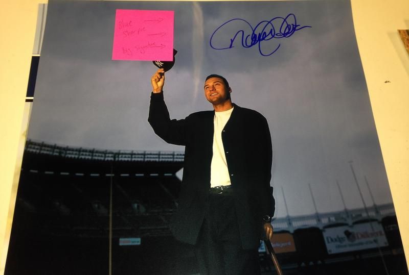 [Sportsgraphing.com] Mariano Rivera Private Signing via Steiner Discount Pricing!