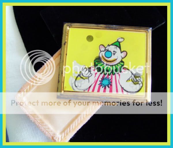 Vtg CIRCUS CLOWN Moving LENTICULAR Picture Loose Powder Compact 1960s 