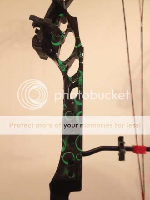 vinyl wrap on riser....very cool | Archery Talk Forum