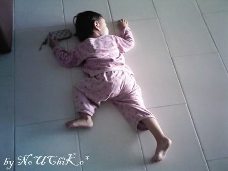 พอใจกับโรคมือ เท้า ปาก รถโดนชน