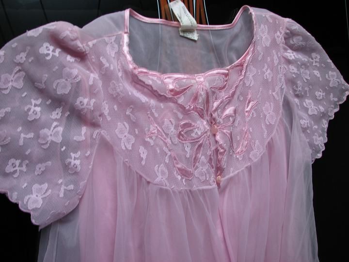 1970s Vintage Movie Star Pink Chiffon Lace Babydoll Set~Peignoir Robe 