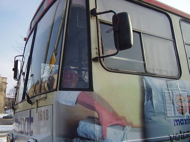 https://i25.photobucket.com/albums/c96/patisonee/Me/P21604121.jpg