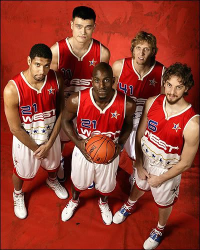 Avery didn't play the all 7-footer lineup