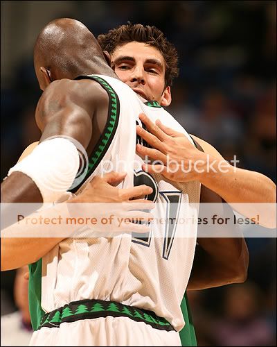 KG and Wally hugged at center court before tip-off
